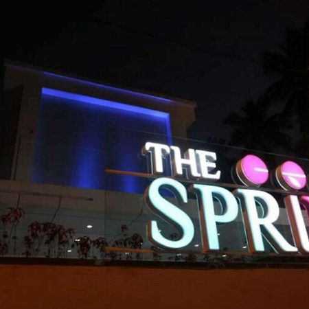 The Spring Hotel Chennai Luaran gambar