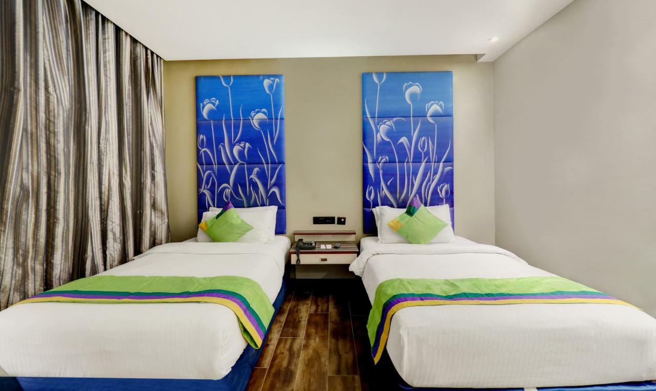 The Spring Hotel Chennai Luaran gambar